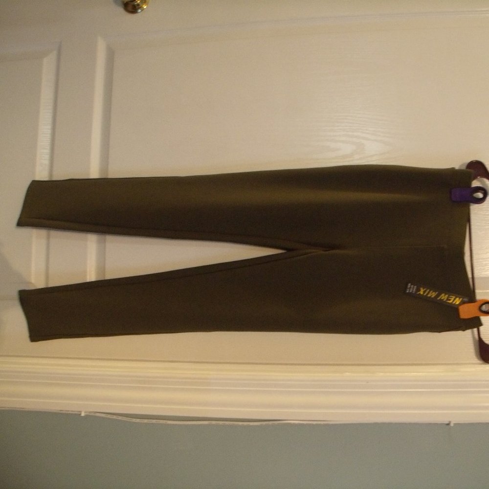 Legging - Picture 2 of 3